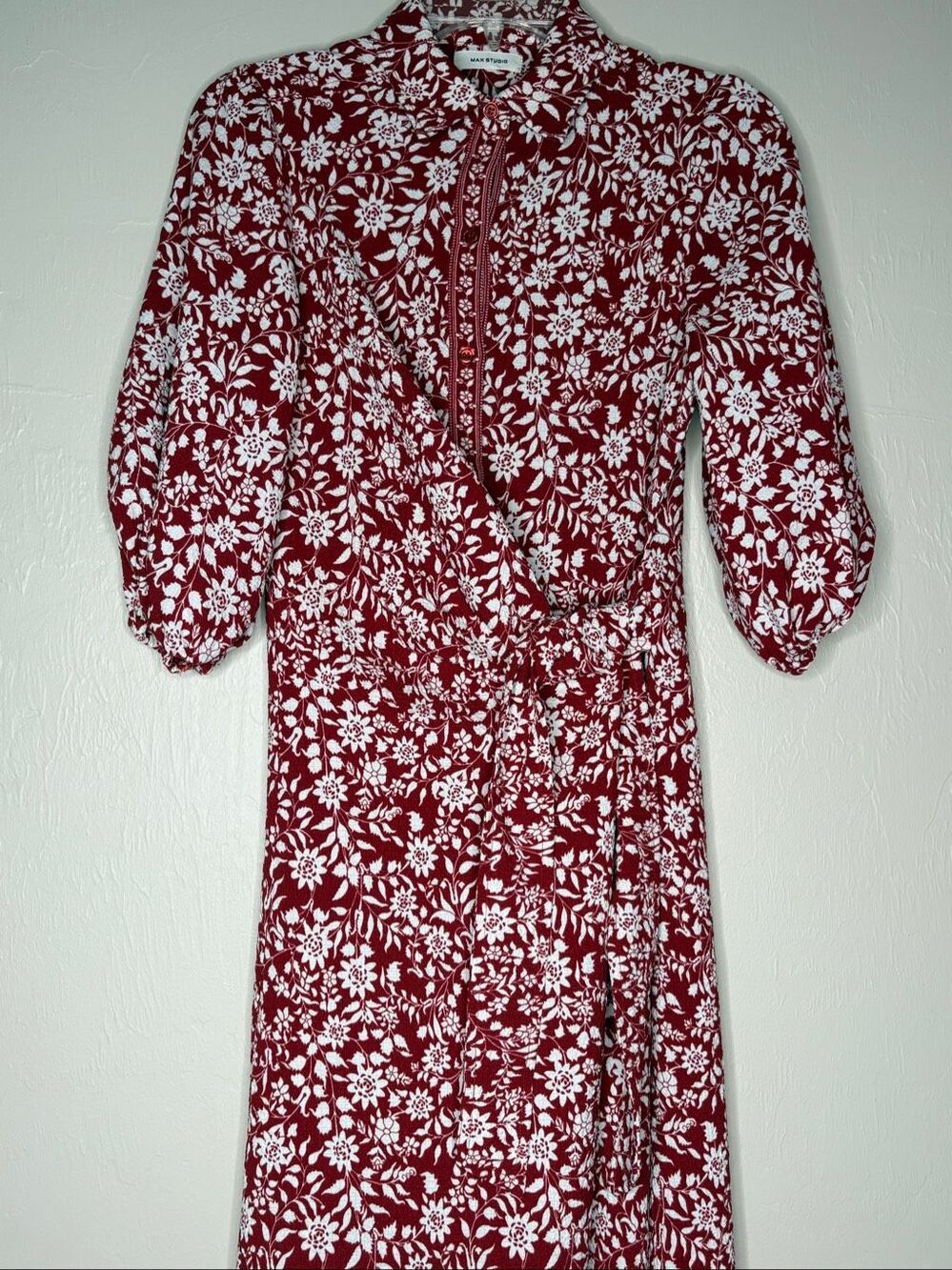 Max Studio Red & White Floral Boho Midi Dress Button Front 3/4 Sleeve Size Small